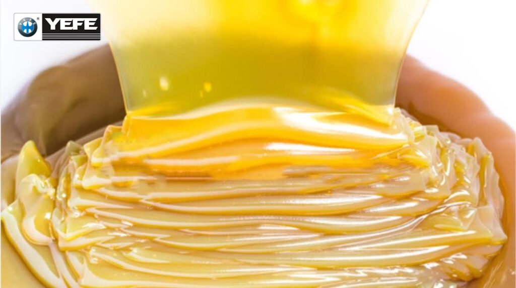 Golden YEFE grease with low penetration consistency (NLGI Grade 1, 310-340) showing excellent flow and pumpability for automatic centralized lubrication systems, low-temperature gearboxes and high-speed applications where firmer NLGI 2-3 would channel or fail to distribute evenly.