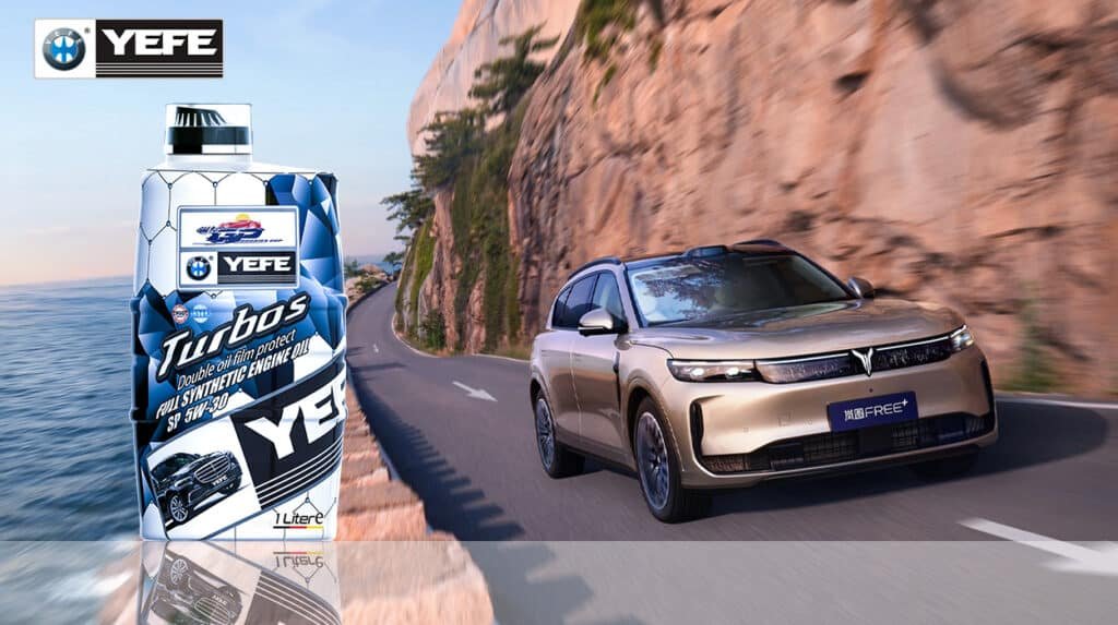 YEFE Turbos SP 5W-30 full synthetic passenger car engine oil 1L packaging alongside new energy SUV, low-viscosity API SP motor oil matching growing private car demand in Indonesia and Vietnam urban areas, core PCMO product for lubricant importers expanding beyond high-volume motorcycle oils