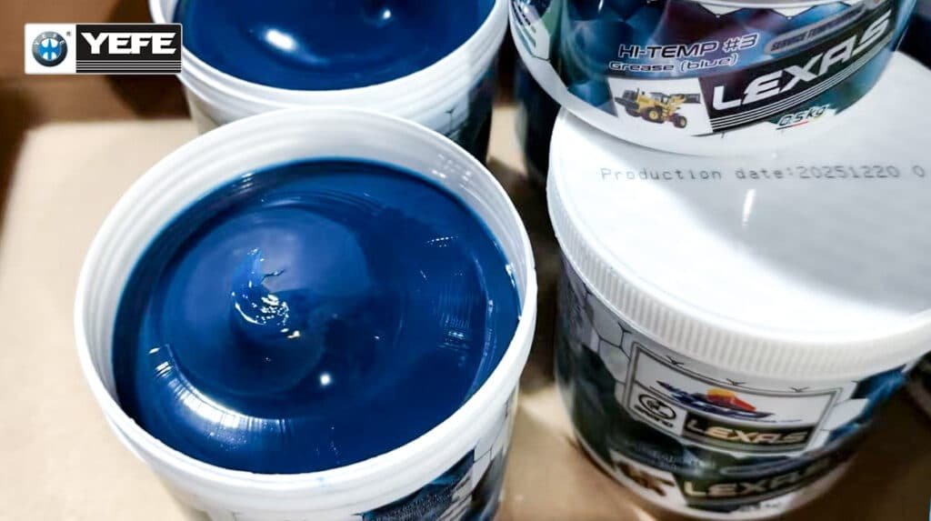 Display of YEFE high-temperature NLGI grade 2 blue multipurpose grease plastic buckets, premium polyurea thickener formulation suitable for construction machinery, forklifts and heavy-duty industrial equipment, complete OEM private label customization, full TDS/SDS technical documentation support for global auto parts distributors and factory maintenance workshops