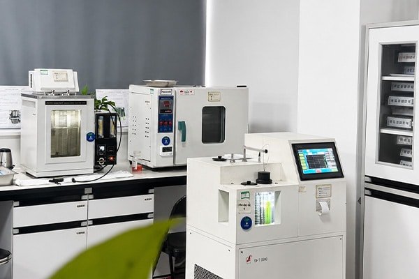 Laboratory equipment used for lubricant quality control and testing at YEFE